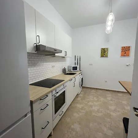Piso Mate Apartment
